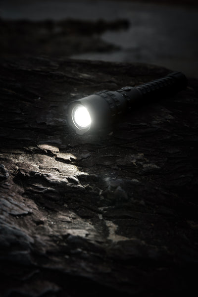 Davinci 8000 Ladattava käsivalaisin - Black Line